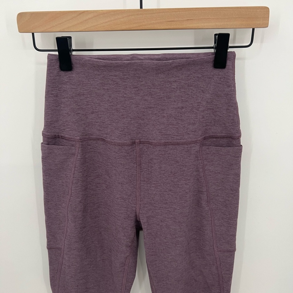 Beyond Yoga X Peloton purple high rise leggings - Picture 4 of 9